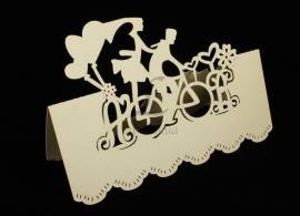 Посадочная карточка "Пара на велосипеде" бежевая