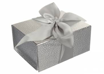 Итальянская подарочная коробка серебро (13.5*10 см)