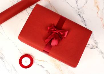 Бумага упаковочная крафт "Тонировка бордо+тонировка бордо" в рулоне (0,7м х8м) 70г/квм 255-527