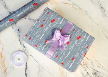 Папір пакувальний "Сіра газета з червоними серцями" в рулоні (0,7м х8м) 70г/м2 255-9100