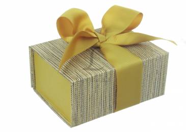 Итальянская подарочная коробка серо-желтая (13.5*10 см)