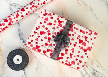 Папір пакувальний "Мікс рожевих сердець" в рулоні (0,7м х8м) 70г/м2 255-9155